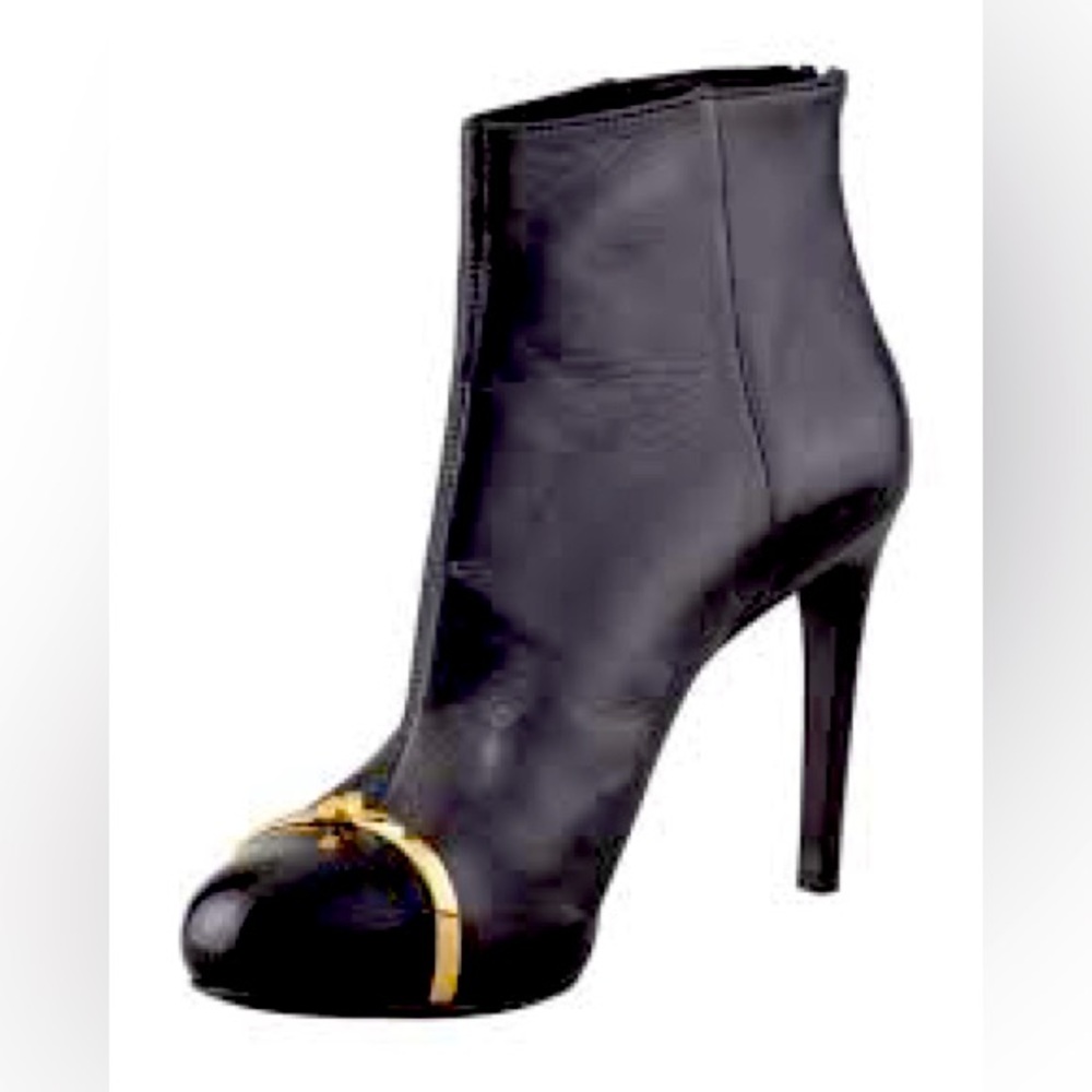 Tory Burch Pacey Cap-Toe Leather Ankle Bootie
